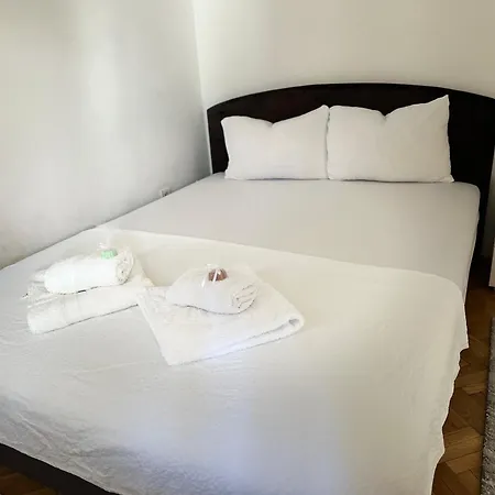 Apartament Tiki R *